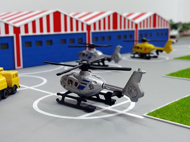 Промышленный макет вертолетной площадки. Качественное исполнение всех деталей.